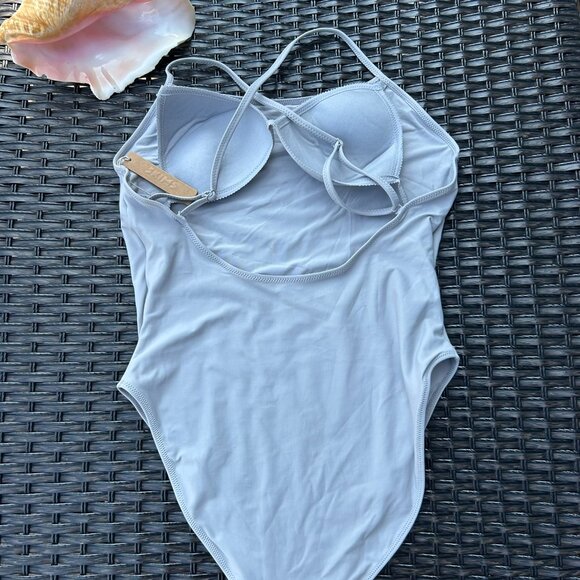 Ladies SKIMS Swim Cami One-Piece b bralette Size XL Chrome NWT - Picture 3 of 4
